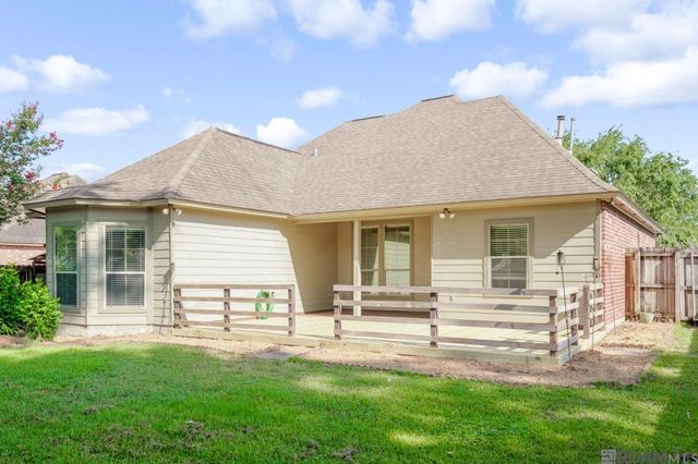42221 Conifer Dr, Gonzales, LA 70737