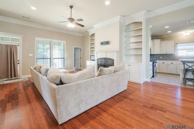 42221 Conifer Dr, Gonzales, LA 70737