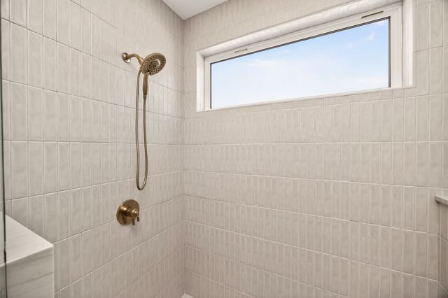 2920 NW 27th Court, Ankeny, IA 50023