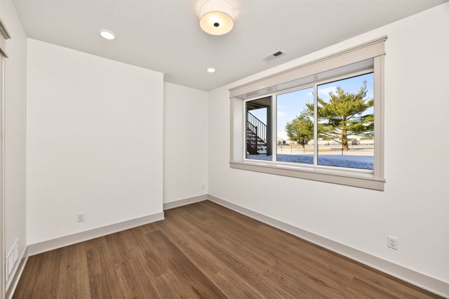 2920 NW 27th Court, Ankeny, IA 50023