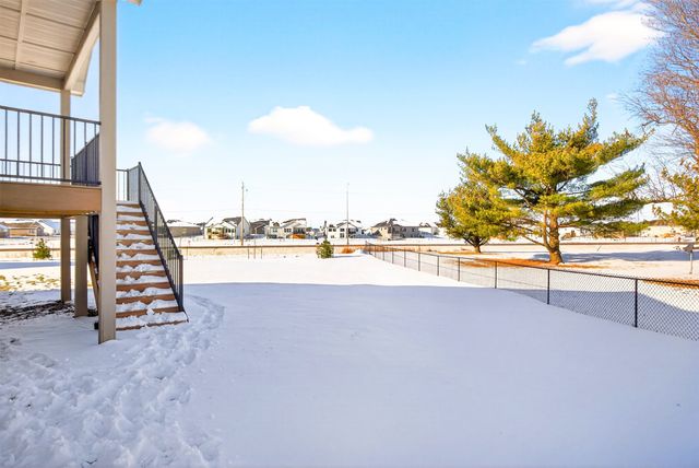 2920 NW 27th Court, Ankeny, IA 50023