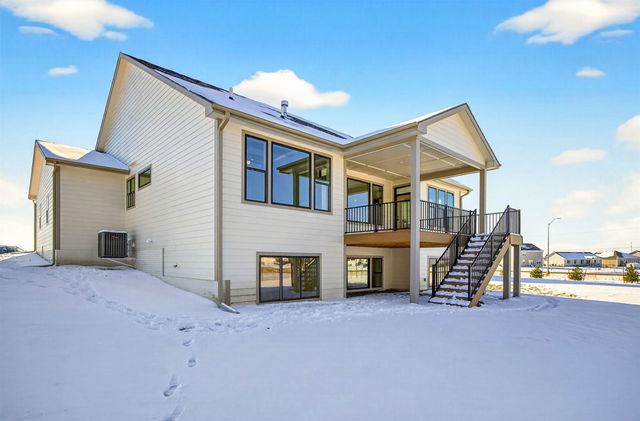 2920 NW 27th Court, Ankeny, IA 50023