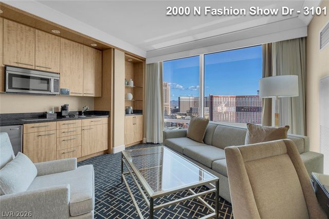 2000 North Fashion Show Drive 3101, Las Vegas, NV 89109