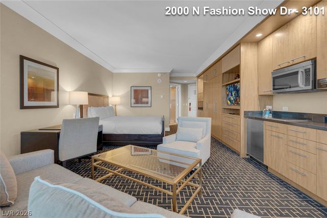 2000 North Fashion Show Drive 3101, Las Vegas, NV 89109