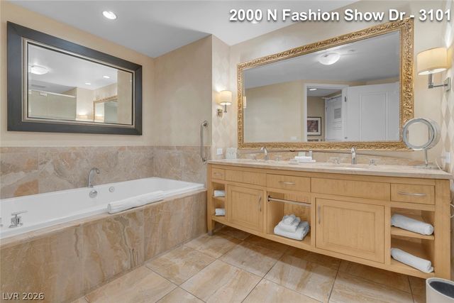 2000 North Fashion Show Drive 3101, Las Vegas, NV 89109