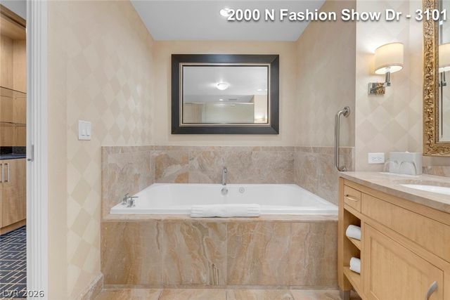 2000 North Fashion Show Drive 3101, Las Vegas, NV 89109