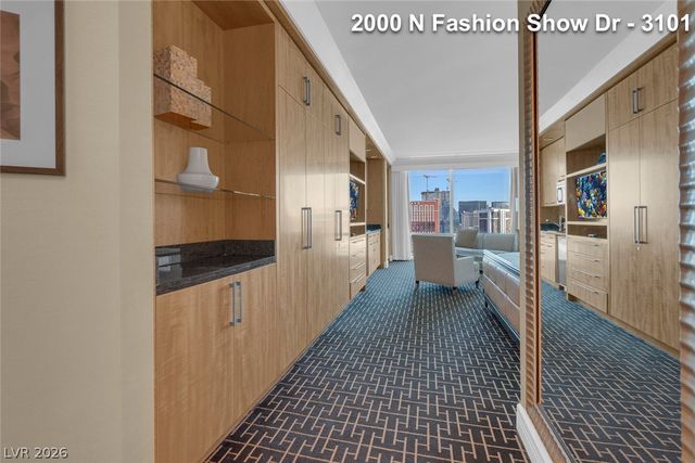 2000 North Fashion Show Drive 3101, Las Vegas, NV 89109