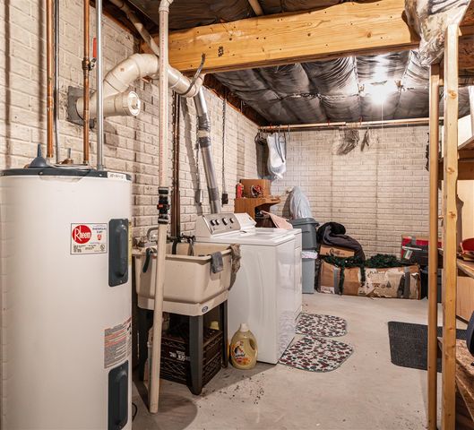 2675 W Lily Lake Road, Harrison, MI 48625