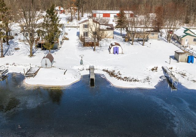 2675 W Lily Lake Road, Harrison, MI 48625