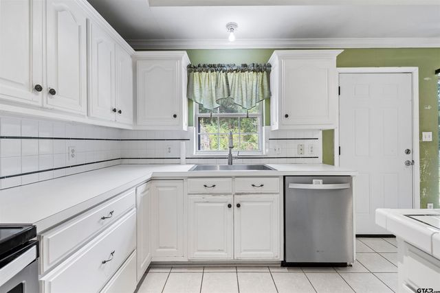 4108 CR 427, Tyler, TX 75704