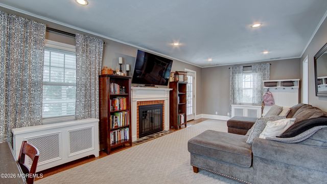 52 Rumson Place, Little Silver, NJ 07739