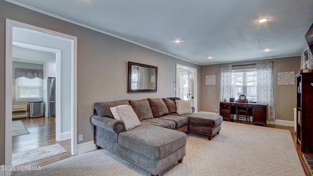 52 Rumson Place, Little Silver, NJ 07739