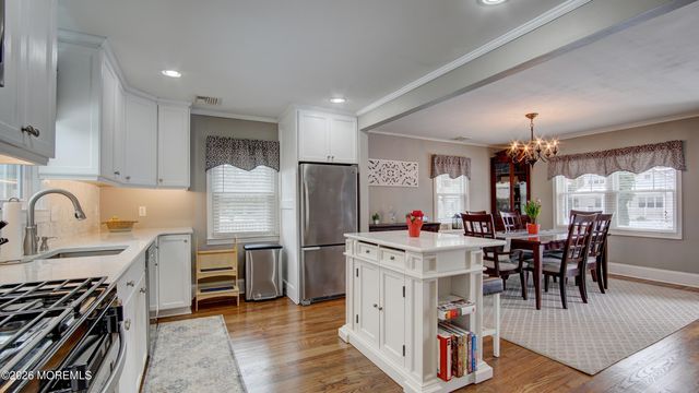 52 Rumson Place, Little Silver, NJ 07739