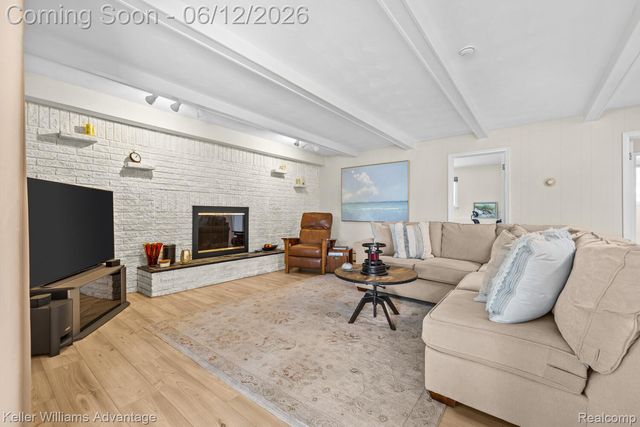 9110 Sandy Ridge Drive, White Lake Charter Township, MI 48386