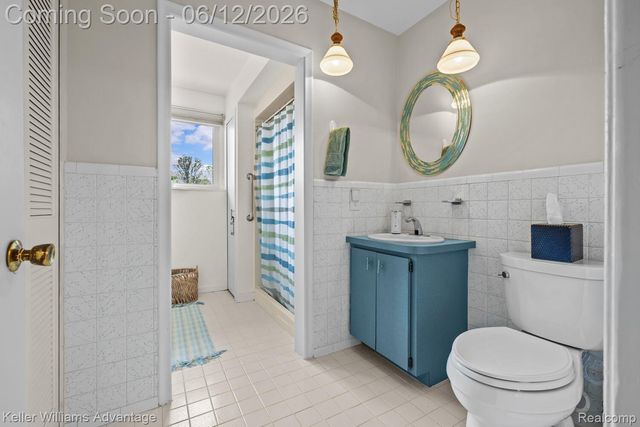 9110 Sandy Ridge Drive, White Lake Charter Township, MI 48386