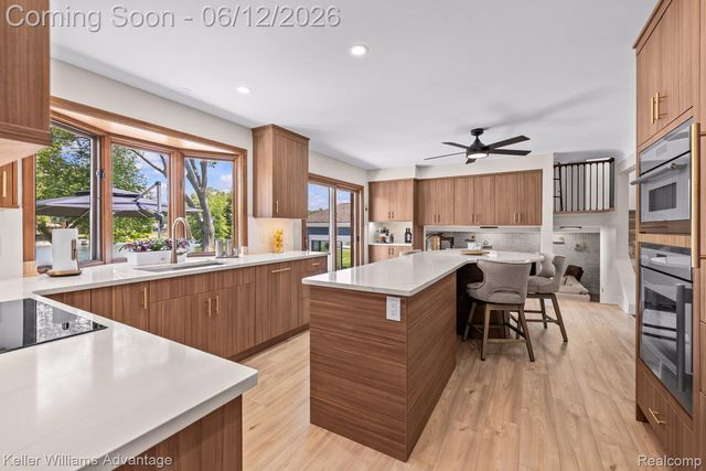 9110 Sandy Ridge Drive, White Lake Charter Township, MI 48386