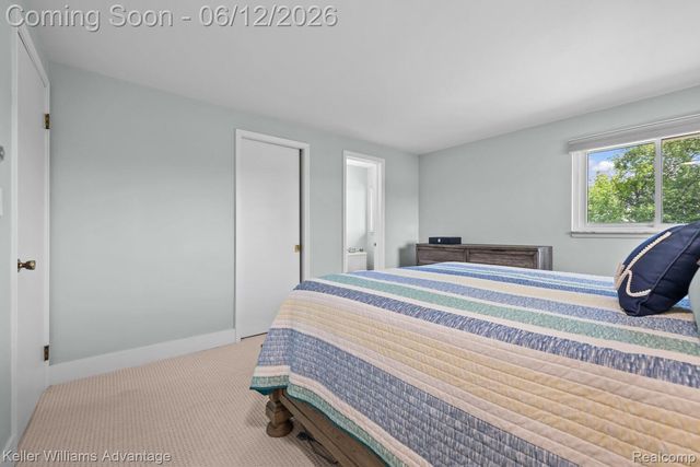 9110 Sandy Ridge Drive, White Lake Charter Township, MI 48386