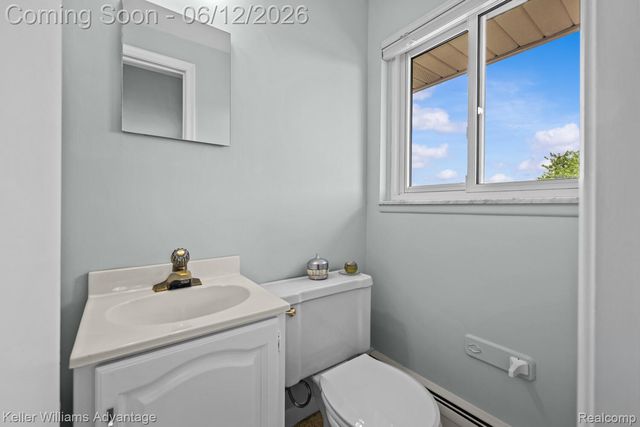 9110 Sandy Ridge Drive, White Lake Charter Township, MI 48386