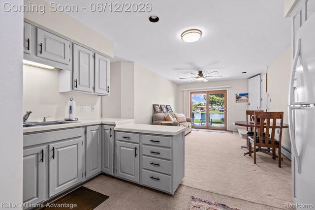 9110 Sandy Ridge Drive, White Lake Charter Township, MI 48386
