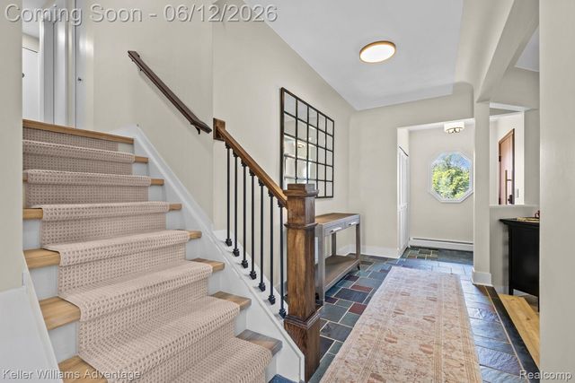 9110 Sandy Ridge Drive, White Lake Charter Township, MI 48386
