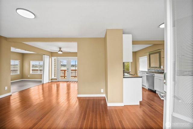 1805 Lawrence Street, Port Orchard, WA 98366