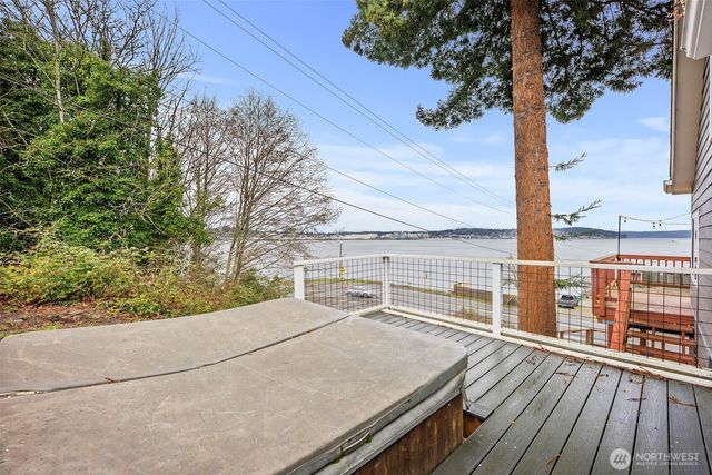 1805 Lawrence Street, Port Orchard, WA 98366