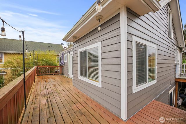 1805 Lawrence Street, Port Orchard, WA 98366
