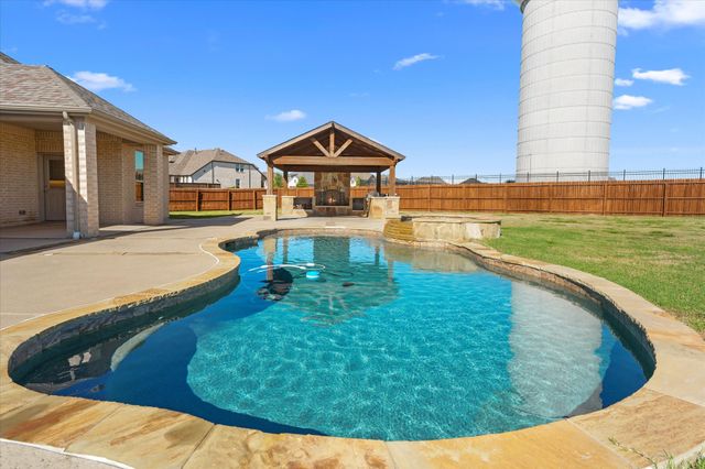 2044 Longbridge Road, Forney, TX 75126
