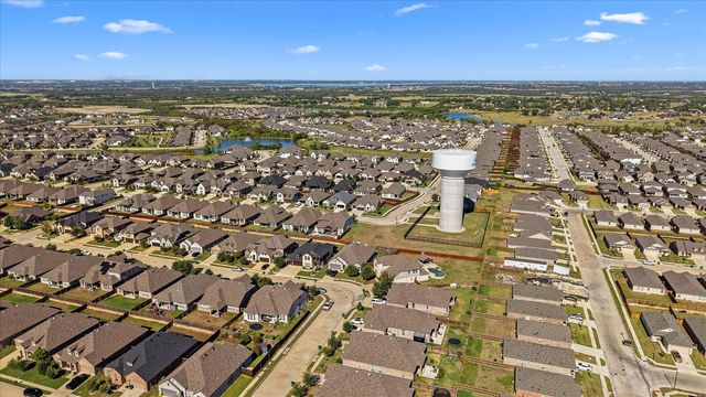 2044 Longbridge Road, Forney, TX 75126