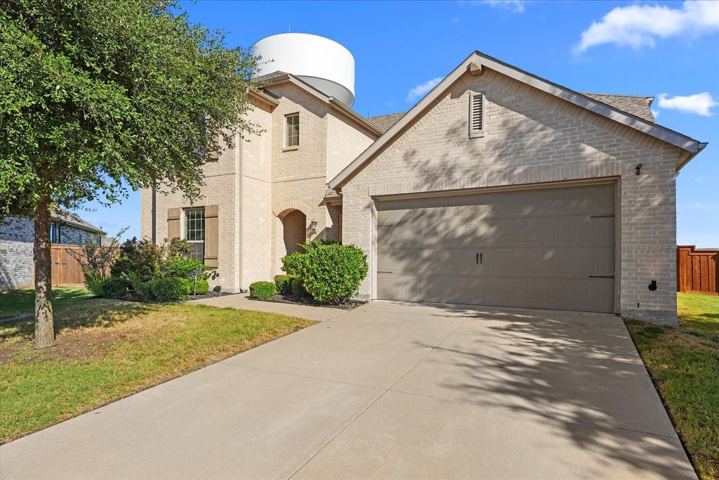 2044 Longbridge Road, Forney, TX 75126