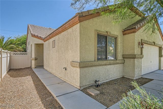 5716 Blizzard Breeze Street, North Las Vegas, NV 89081