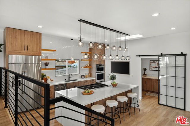 2603 Crestmoore Place, Los Angeles, CA 90065