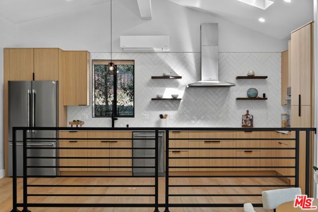 2603 Crestmoore Place, Los Angeles, CA 90065