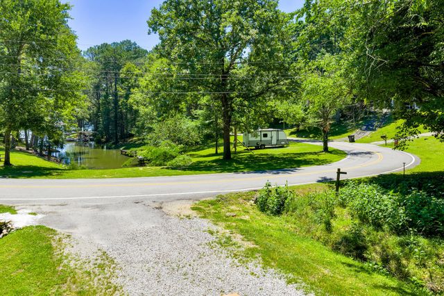 16129 Lakewood Drive, Sale Creek, TN 37373