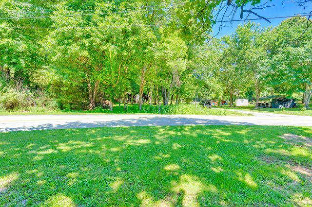 16129 Lakewood Drive, Sale Creek, TN 37373
