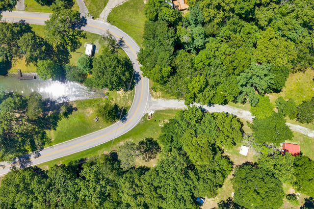 16129 Lakewood Drive, Sale Creek, TN 37373