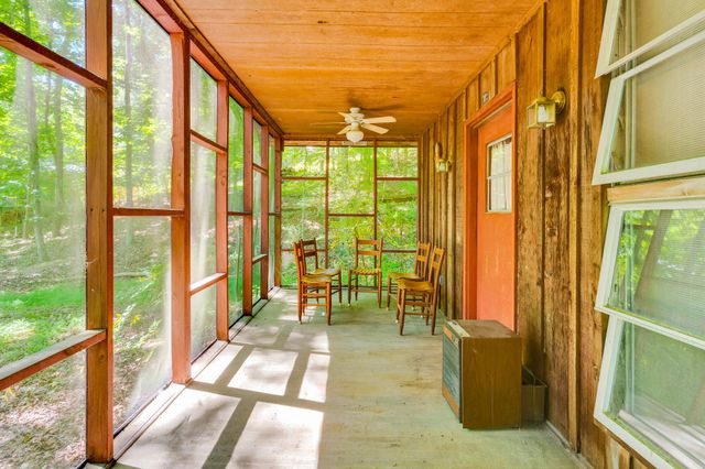 16129 Lakewood Drive, Sale Creek, TN 37373