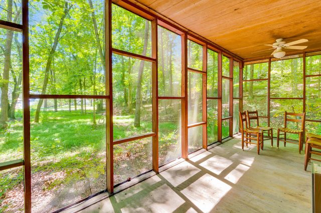 16129 Lakewood Drive, Sale Creek, TN 37373