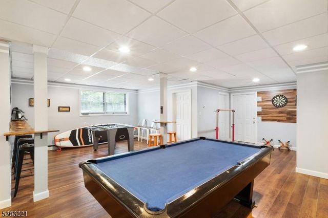 4 Grove St, Hampton Twp., NJ 07860