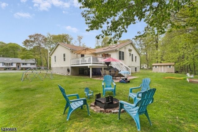 4 Grove St, Hampton Twp., NJ 07860