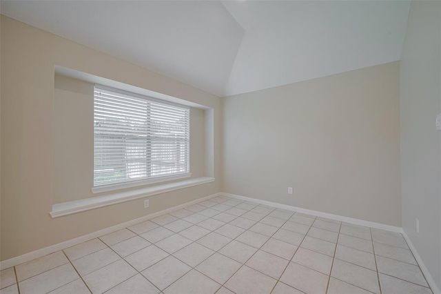 2855 Lake View Drive, Missouri City, TX 77459