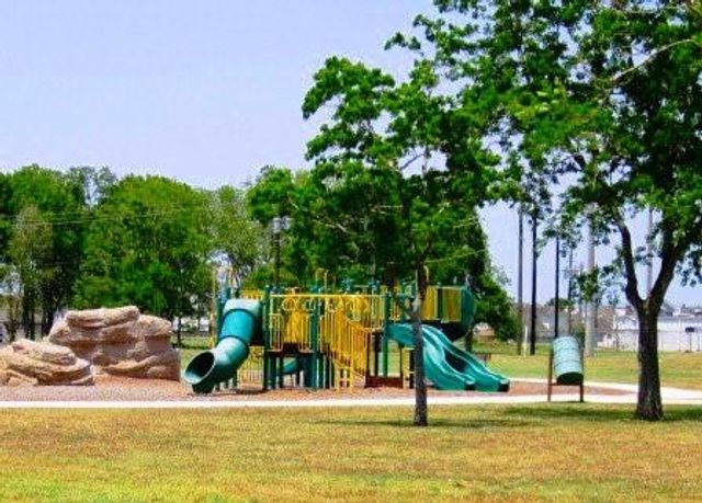 2855 Lake View Drive, Missouri City, TX 77459
