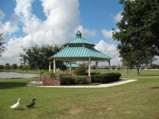 2855 Lake View Drive, Missouri City, TX 77459