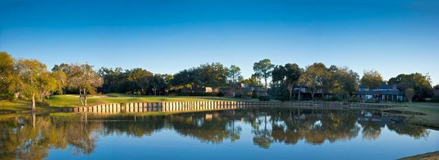 2855 Lake View Drive, Missouri City, TX 77459