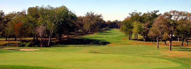 2855 Lake View Drive, Missouri City, TX 77459