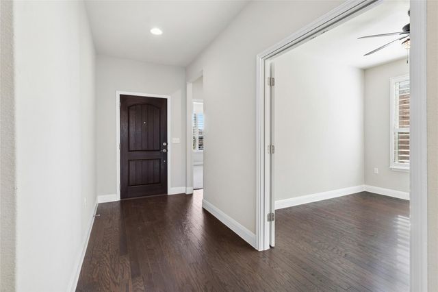 207 Longview LN, Georgetown, TX 78633