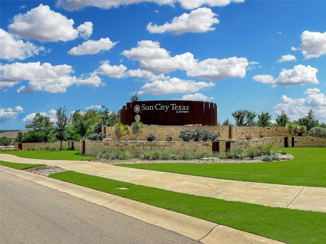 207 Longview LN, Georgetown, TX 78633