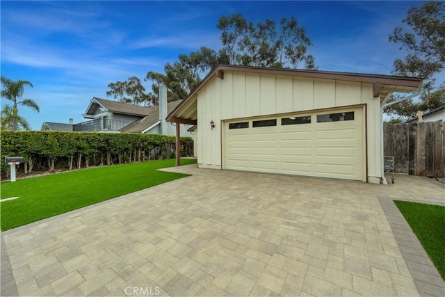 10199 Zapata Avenue, San Diego, CA 92126