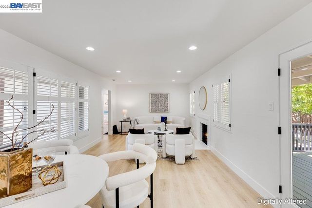 1210 Kendall Ct, Walnut Creek, CA 94595