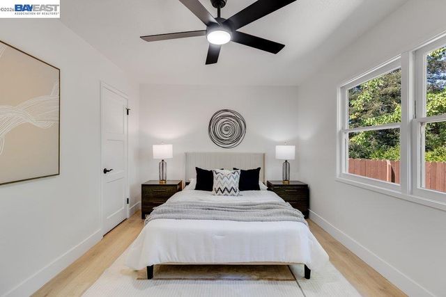 1210 Kendall Ct, Walnut Creek, CA 94595